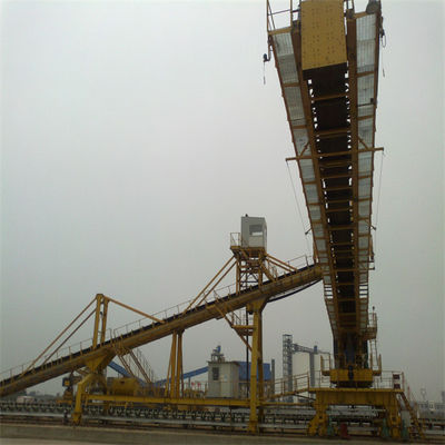 ที่มีประสิทธิภาพสูง Slewing Cantilever Stockyard Stacker สำหรับการจัดการถ่านหิน
