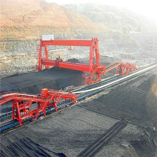 Gantry Type รวมถังล้อ Stacker Reclaimer สำหรับ Stockyard